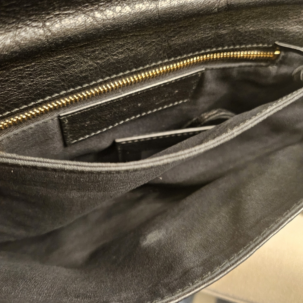 Balenciaga Classic Envelope Clutch Black Arena Leather Gold Hardware - Picture 9 of 16